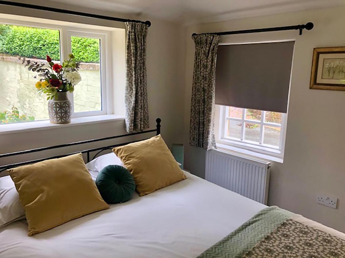 Ewood Cottage *New* Exquisite Country Cottage Тодморден Екстериор снимка